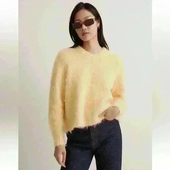 Madewell Brushed V-Neck Sweater in Heather Lemon Size Small - Picture 1 of 11